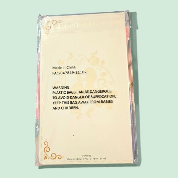 Disney Drop Beauty and the Beast notebook and pin - Picture 6 of 6